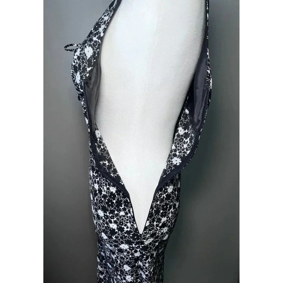 Y2K Express Floral sleeveless dress size 5/6 Black And White Knee Length - Picture 4 of 12